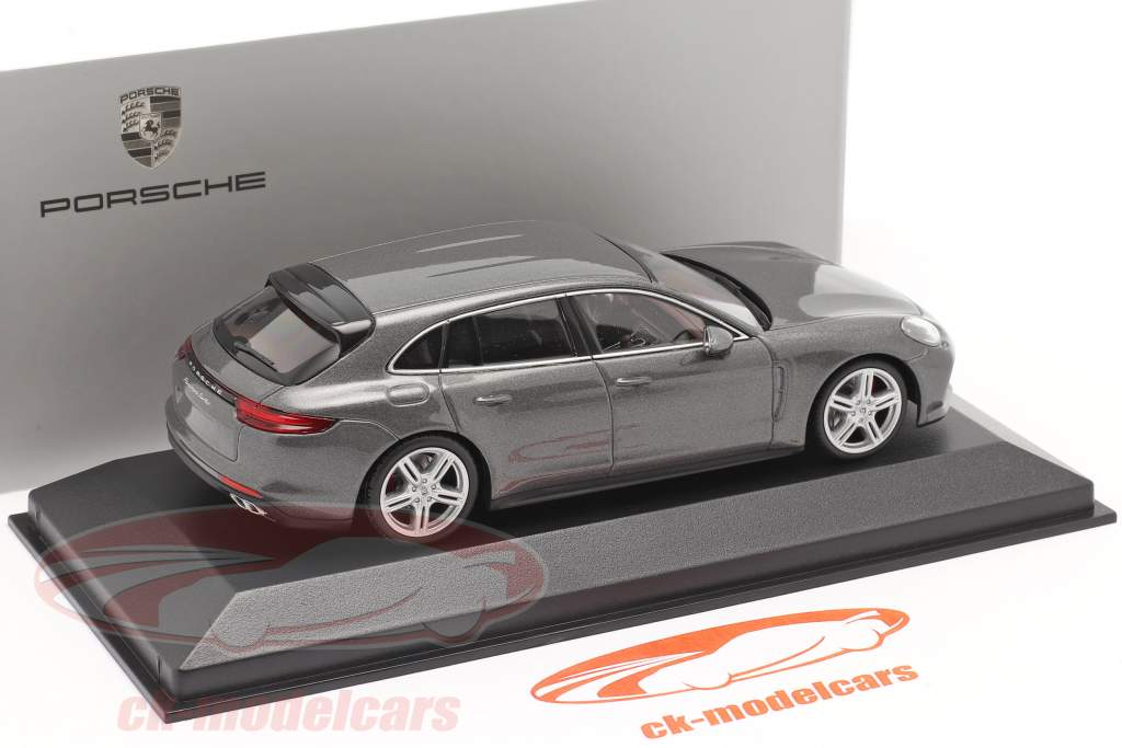 Porsche Panamera Turbo grigio metallico 1:43 Minichamps