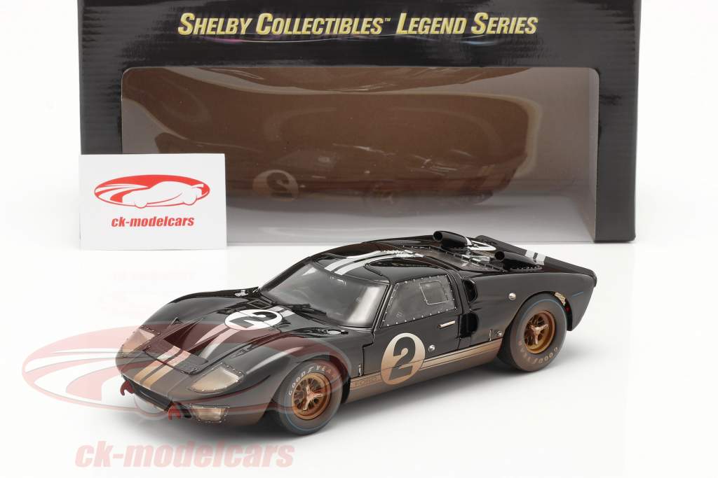 Ford GT40 MK II #2 勝者 24h LeMans 1966 Dirty Version 1:18 ShelbyCollectibles