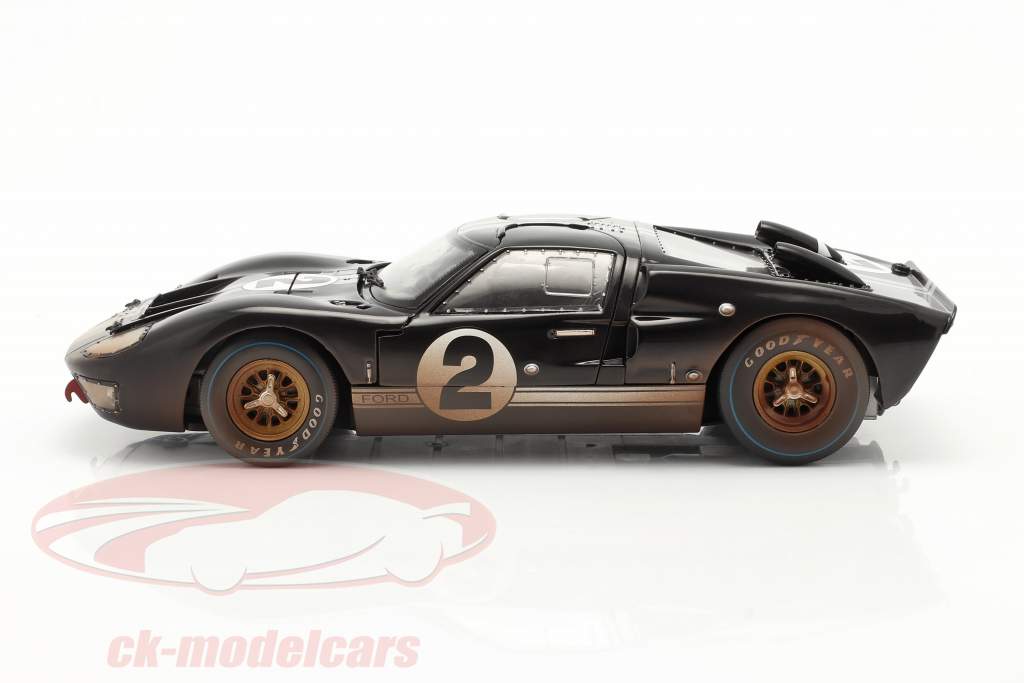 Ford GT40 MK II #2 Winner 24h LeMans 1966 Dirty Version 1:18 ShelbyCollectibles