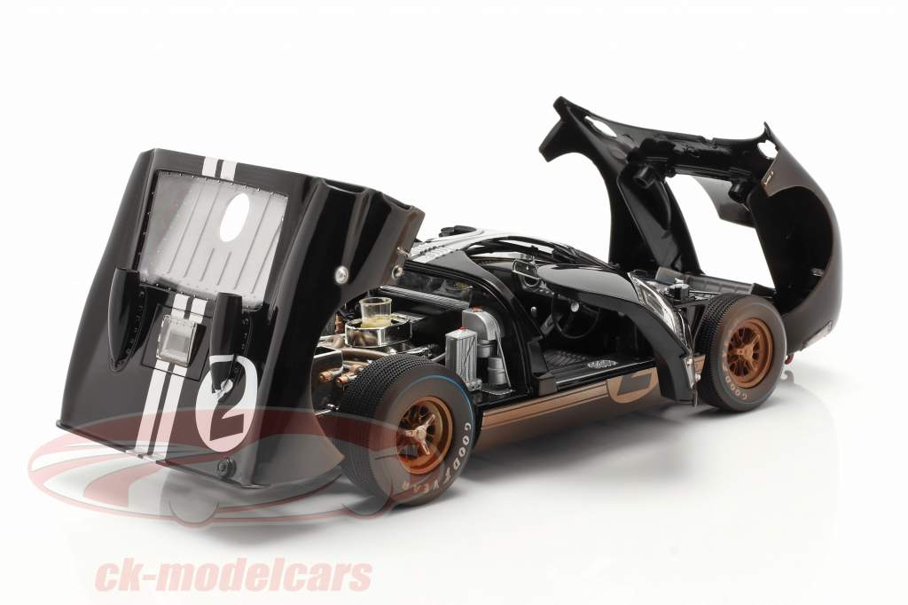 Ford GT40 MK II #2 Vinder 24h LeMans 1966 Dirty Version 1:18 ShelbyCollectibles