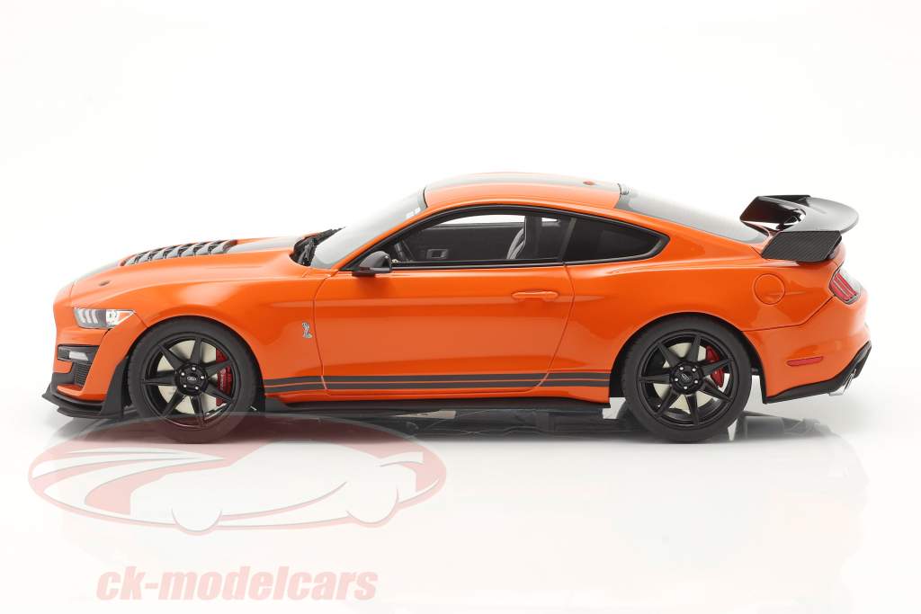 GT-SPIRIT 1:18 Ford Mustang Shelby GT500 year 2020 twister ...