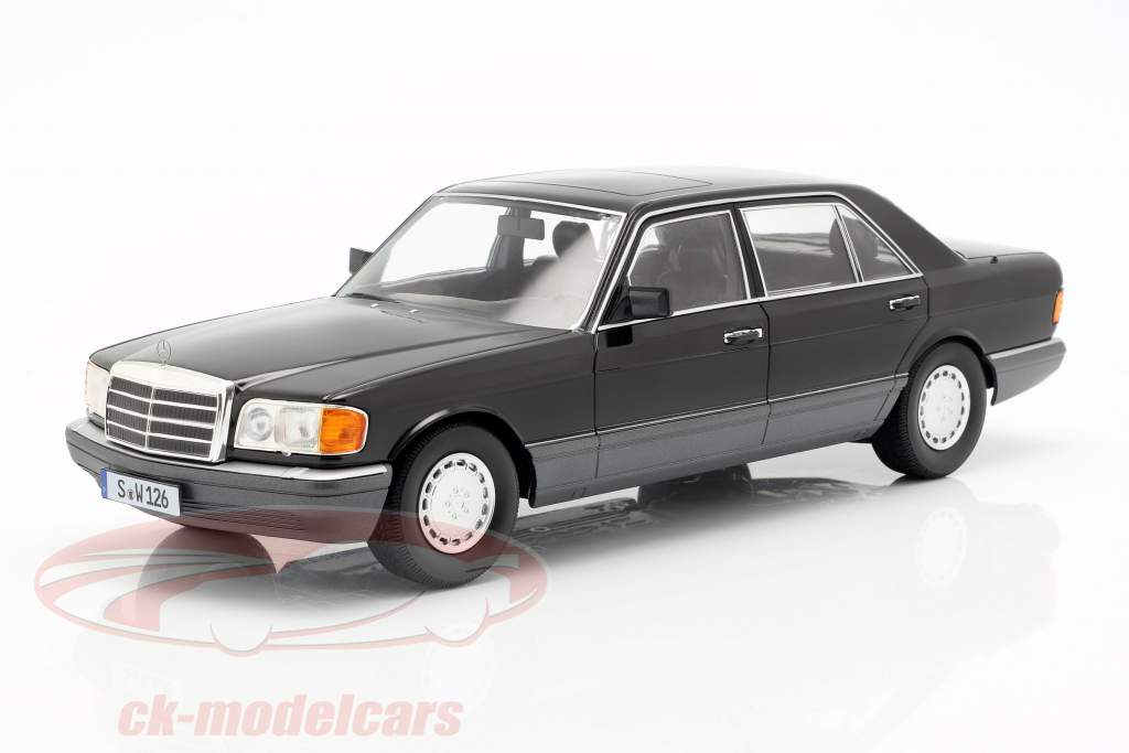 Mercedes-Benz 560 SEL S级 (W126) 建设年份 1985 黑色 / 灰色 1:18 iScale