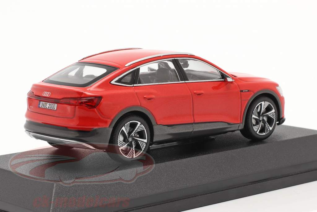 Audi e-tron Sportback Byggeår 2020 catalunya rød 1:43 iScale