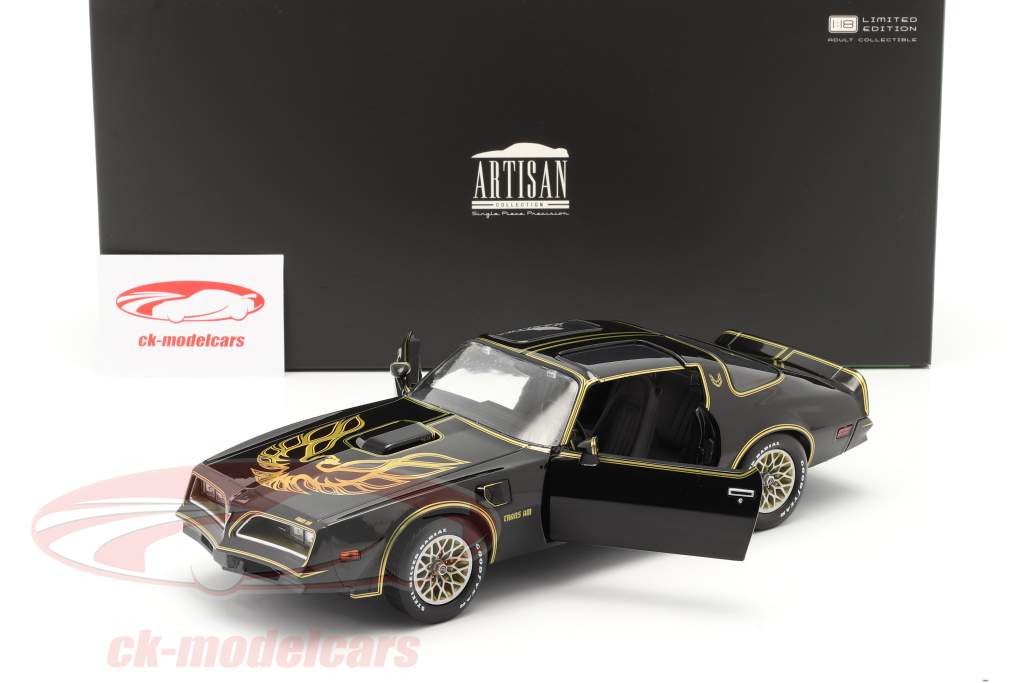 Pontiac Firebird Trans Am Byggeår 1977 sort / guld 1:18 Greenlight