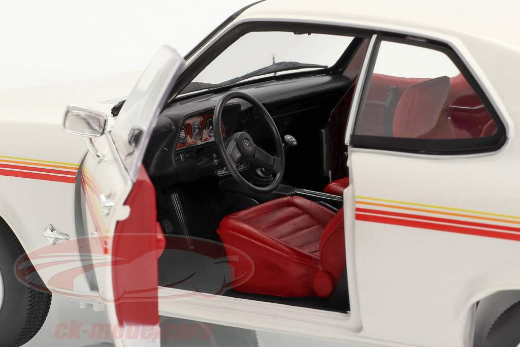 Opel Manta Swinger Año de construcción 1975 blanco 1:18 Norev