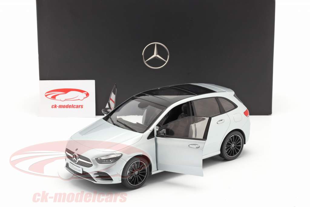 Mercedes-Benz B级 (W247) 建设年份 2018 铱银 1:18 Z-Models