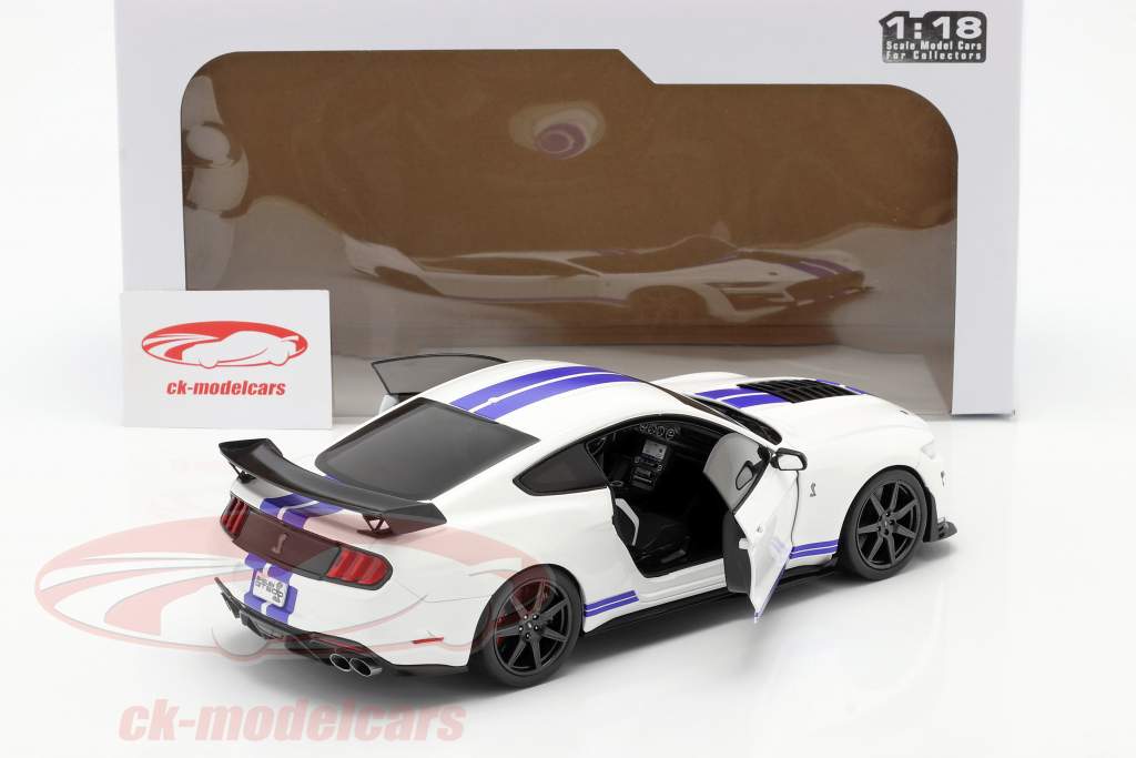 Ford Mustang Shelby GT500 Fast Track 建設年 2020 白い 1:18 Solido