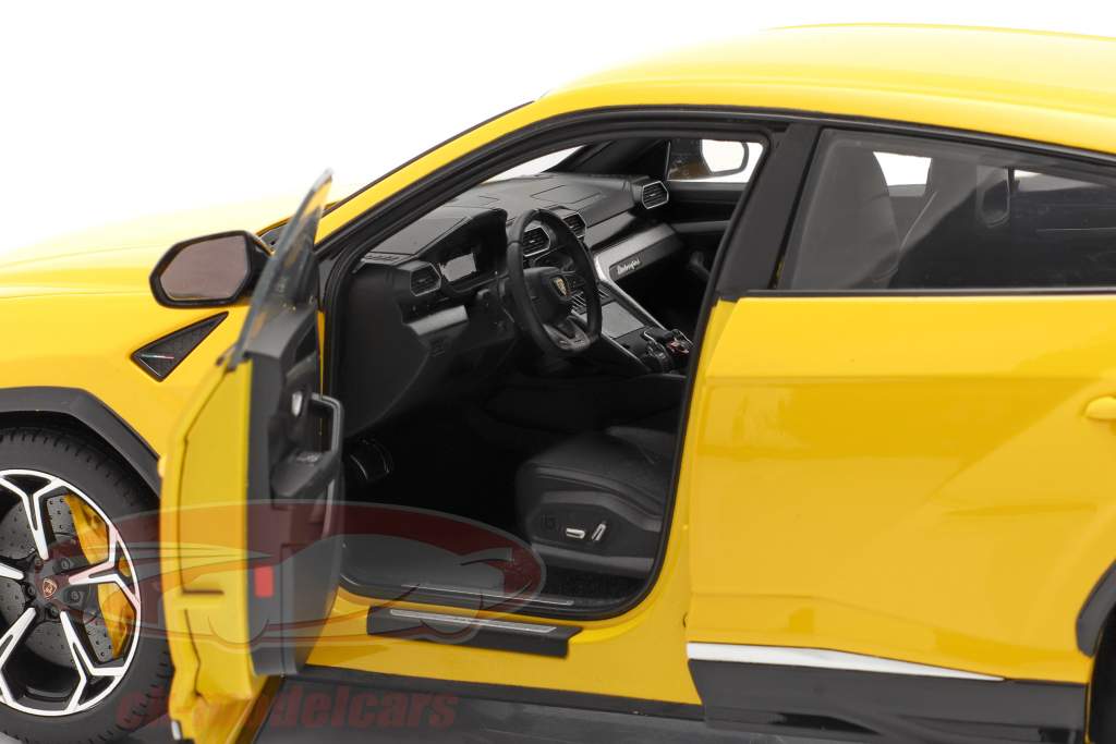 Lamborghini Urus 建设年份 2018 黄色的 1:18 AUTOart