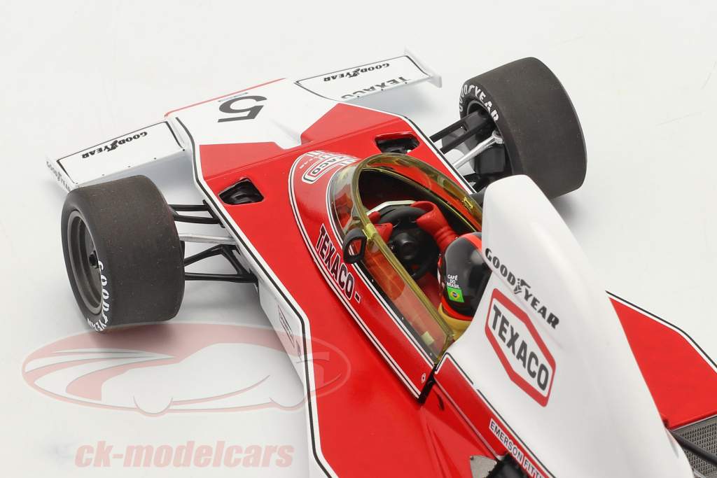 Emerson Fittipaldi McLaren-Ford M23 #5 Formel 1 Weltmeister 1974 1:18 Minichamps