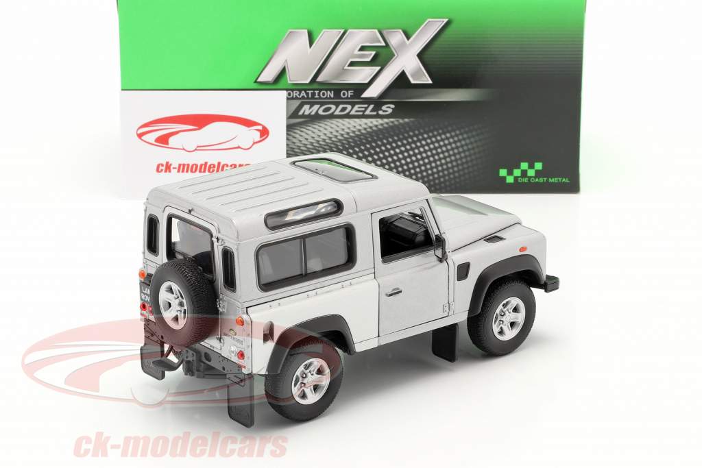 Land Rover Defender argento 1:24 Welly