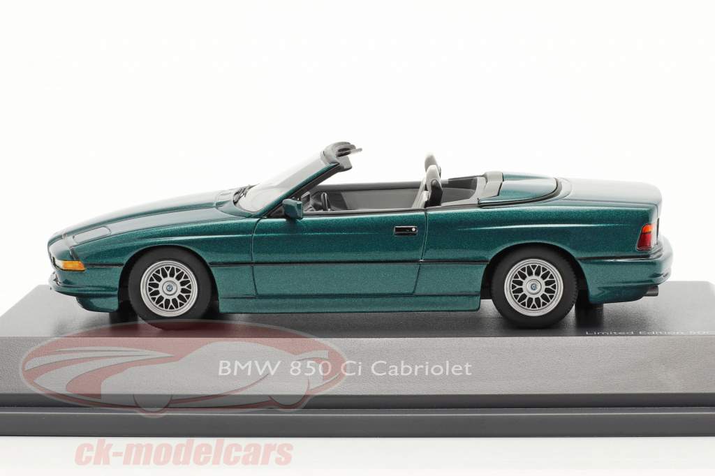 BMW 850 CI Convertible (E31) green metallic 1:43 Schuco