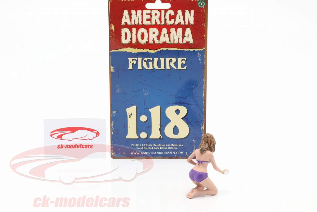 Bikini Car Wash Girl Alisa figuur 1:18 American Diorama