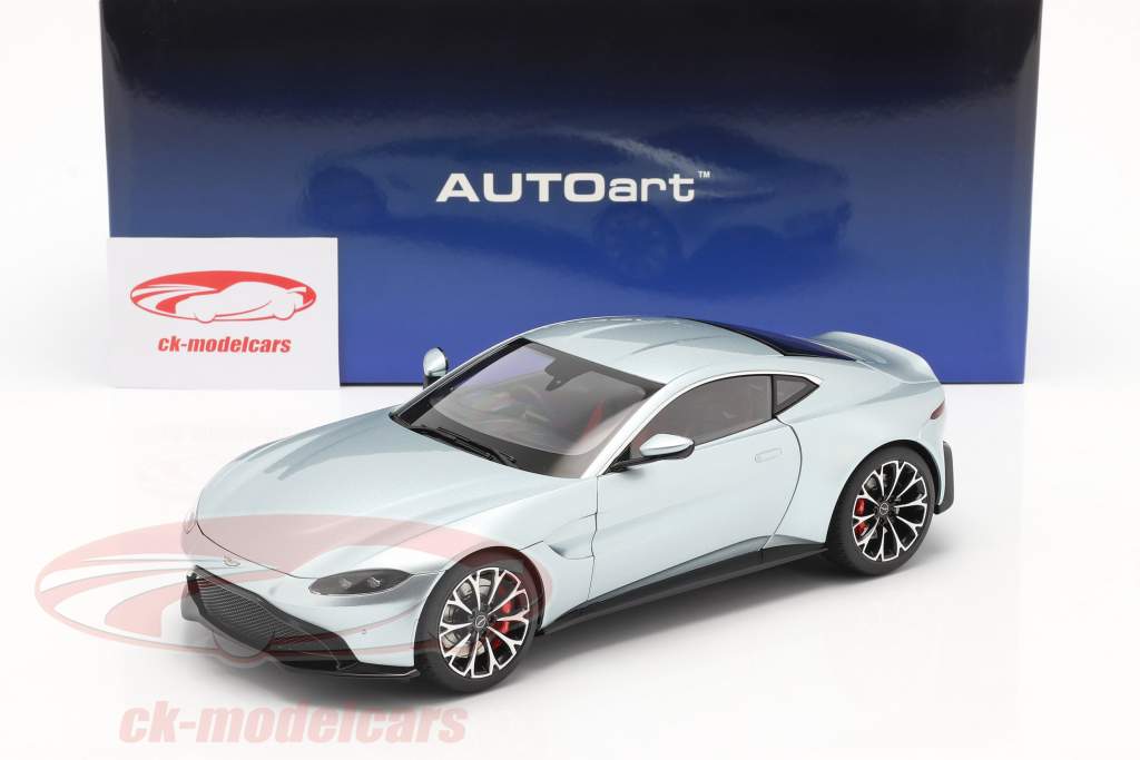 Aston Martin Vantage Año de construcción 2019 skyfall plata 1:18 AUTOart