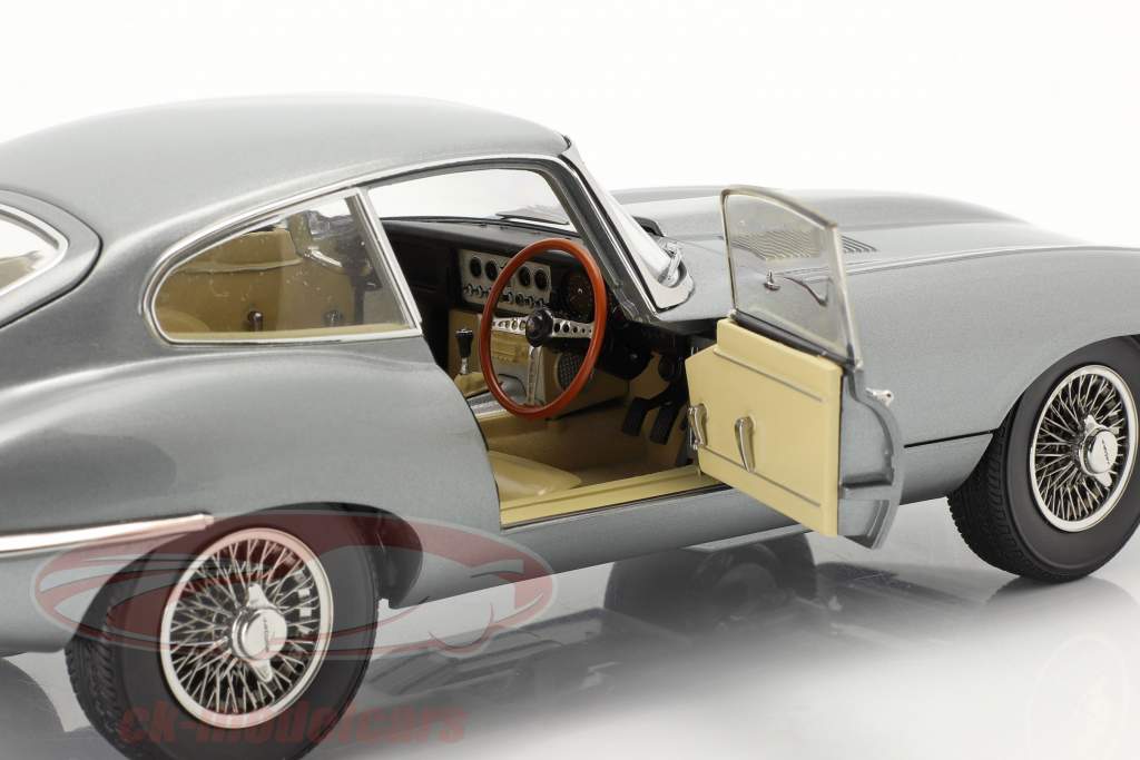 Jaguar E-Type Coupe RHD Bouwjaar 1961 donkergrijs metalen 1:18 Kyosho