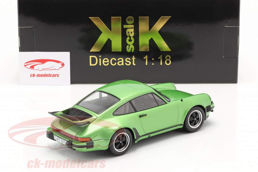 Porsche 911 (930) Turbo 3.0 Baujahr 1976 grün metallic 1:18 KK-Scale