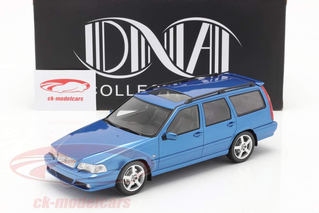 Volvo V70 R (Geração 1) Ano de construção 1999 azul 1:18 DNA Collectibles
