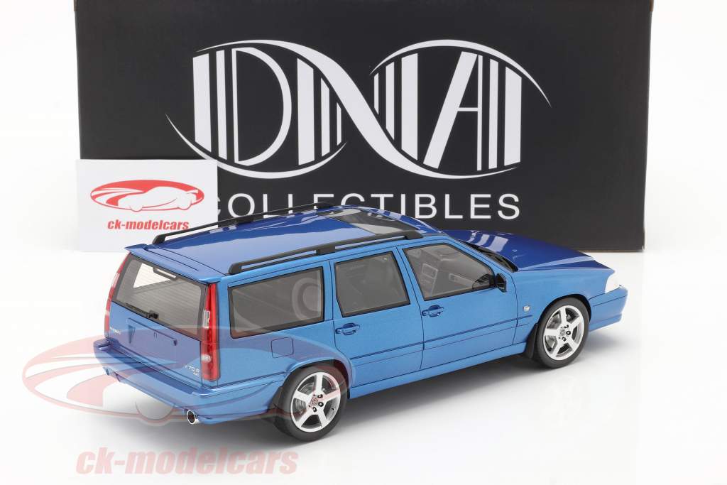 Volvo V70 R (Génération 1) Année de construction 1999 bleu 1:18 DNA Collectibles