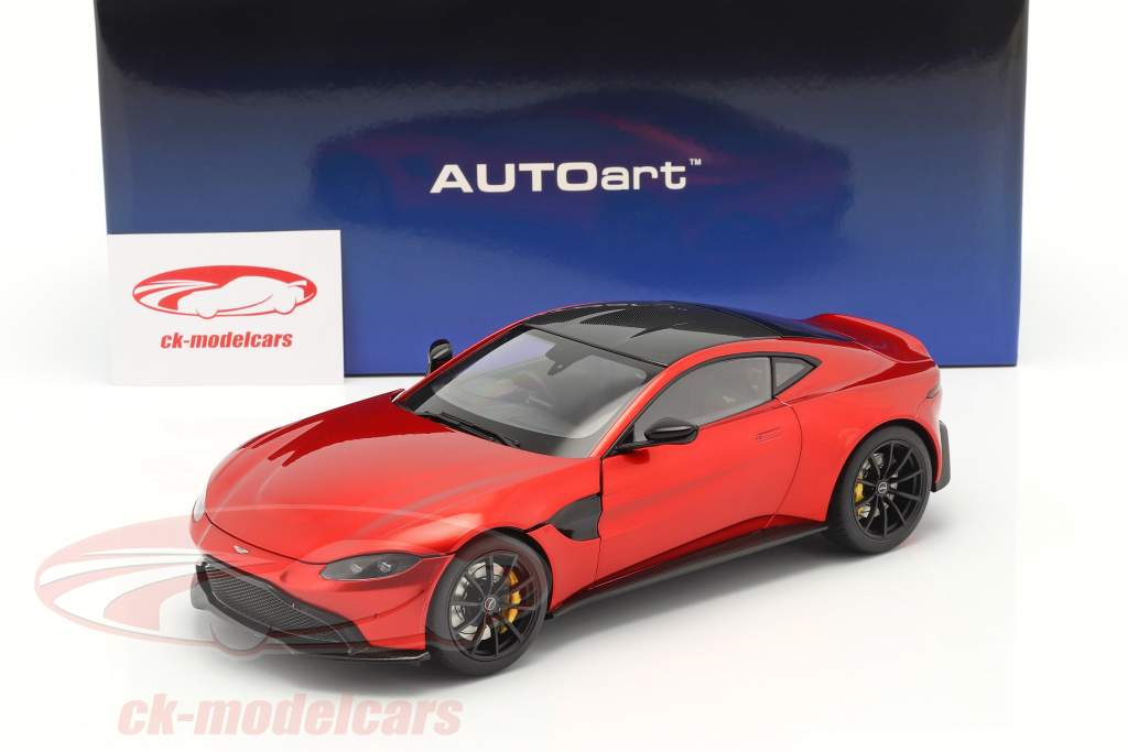 Aston Martin Vantage Byggeår 2019 hyper rød 1:18 AUTOart