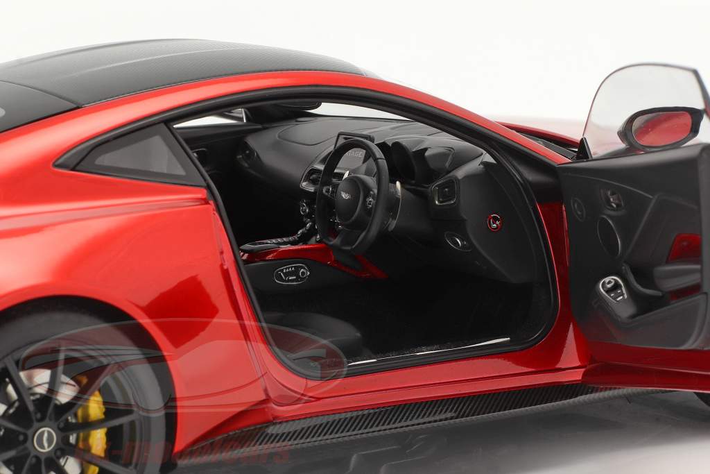 Aston Martin Vantage Anno di costruzione 2019 hyper rosso 1:18 AUTOart