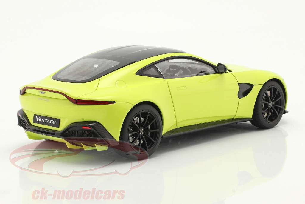 Aston Martin Vantage Baujahr 2019 limettengrün 1:18 AUTOart