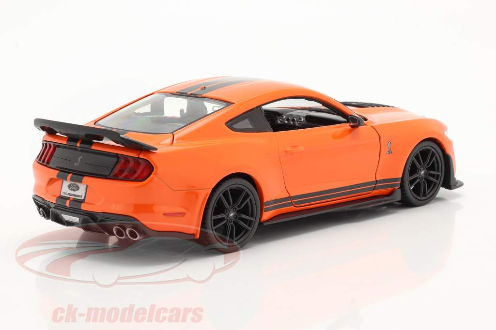 Ford Mustang Shelby GT 500 Anno di costruzione 2020 arancia / nero 1:24 Maisto
