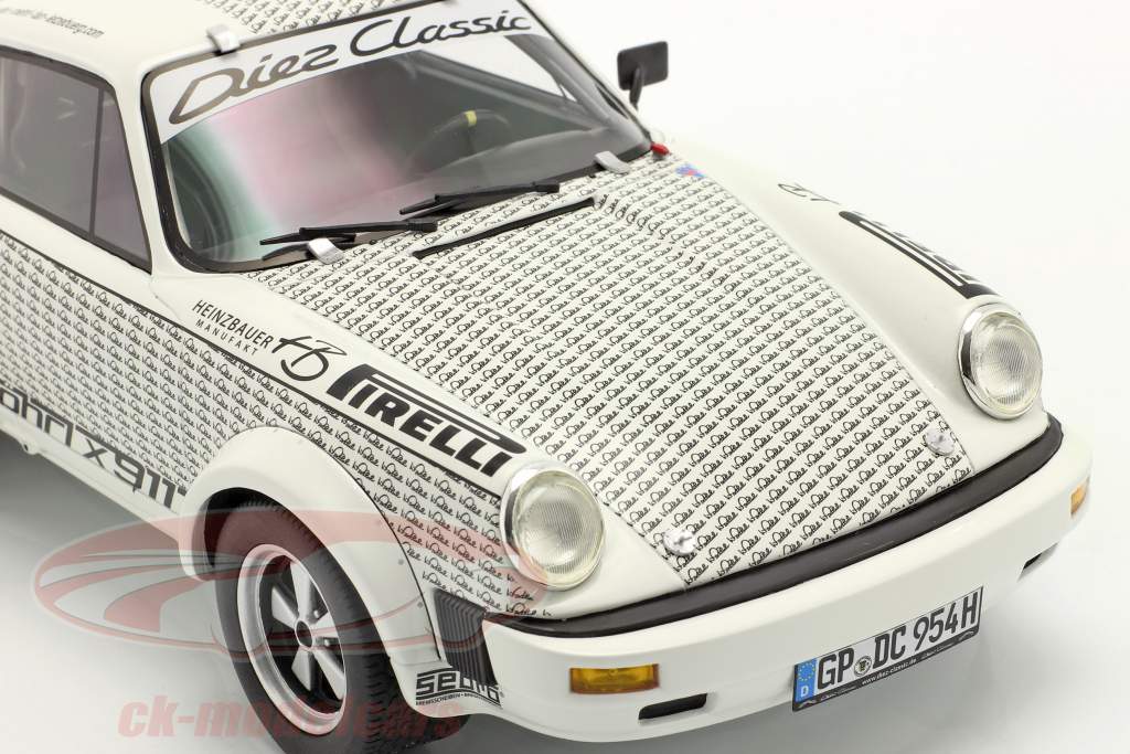 Porsche 911 Walter Röhrl x911 Avec chiffre blanc / noir 1:18 Schuco