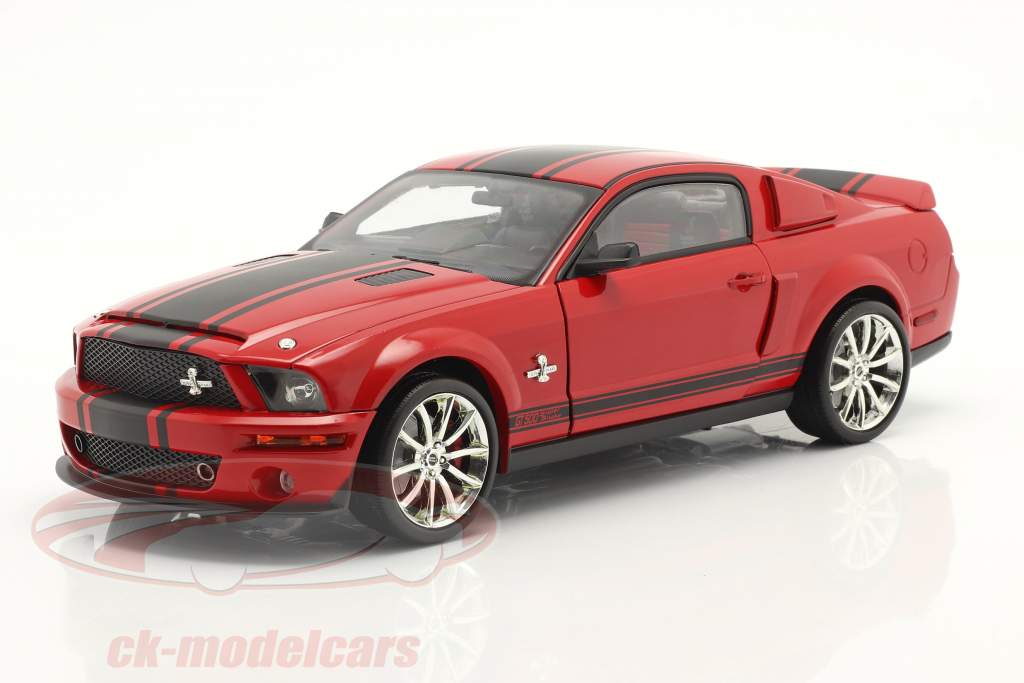Ford Mustang Shelby GT 500 Super Snake 2008 rød / sort 1:18 ShelbyCollectibles