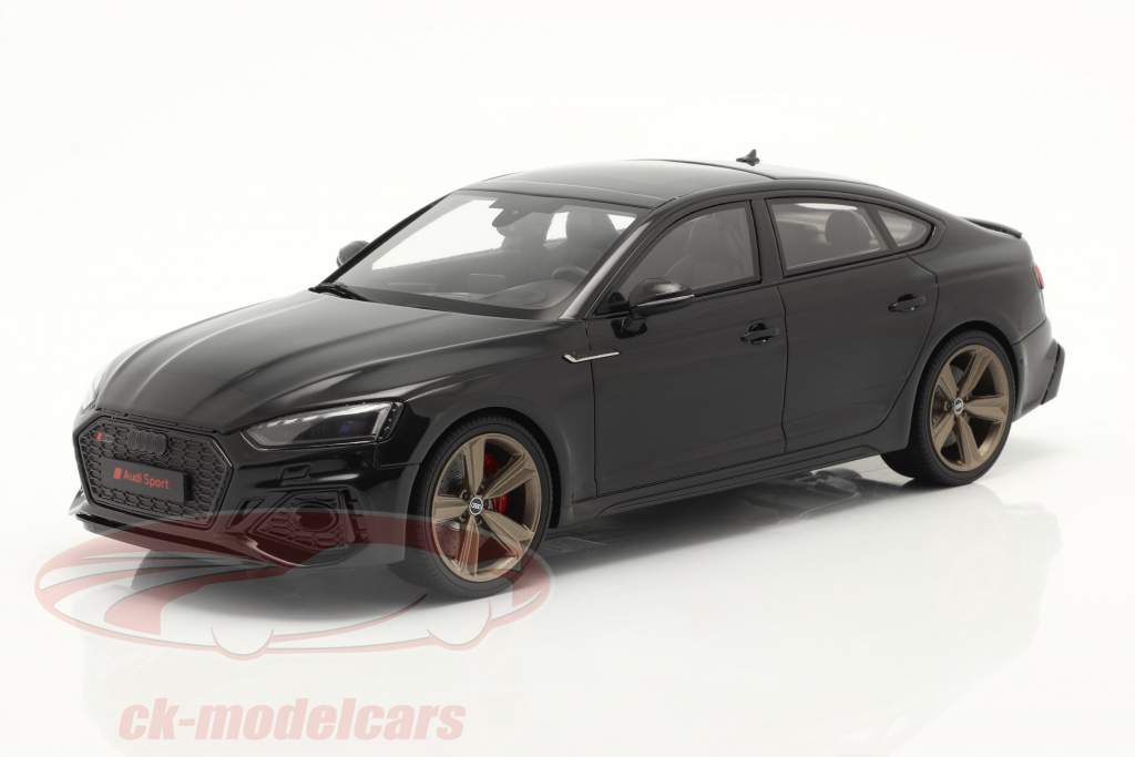 Audi RS5 (B9) スポーツバック 建設年 2020 黒 1:18 GT-SPIRIT
