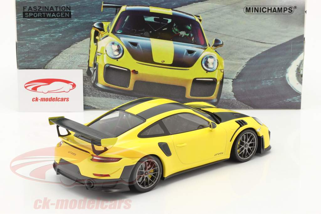 Porsche 911 (991 II) GT2 RS Weissach Package 2018 racing geel / zilver velgen 1:18 Minichamps