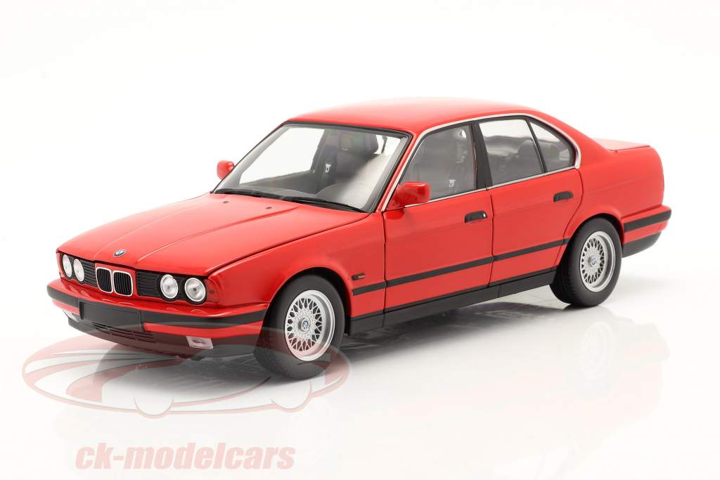 BMW 535i (E34) Anno di costruzione 1988 rosso 1:18 Minichamps