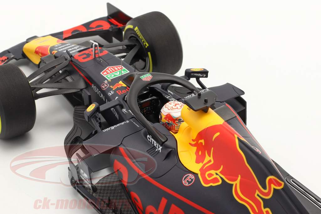 M. Verstappen Red Bull Racing RB15 #33 winnaar Braziliaans GP F1 2019 1:18 Minichamps