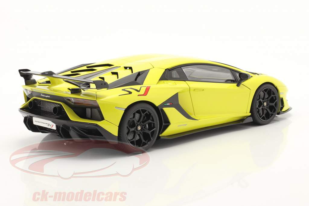 Lamborghini Aventador SVJ Byggeår 2019 gul 1:18 AUTOart