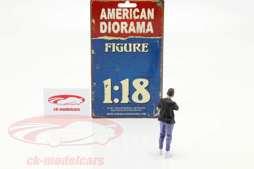 Car Meet serie 1  figuur #6  1:18 American Diorama