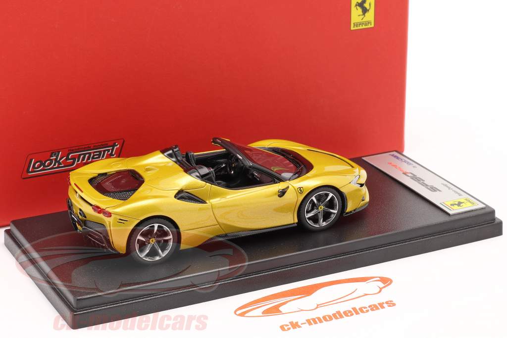 Ferrari SF90 Spider Год постройки 2021 Montecarlo желтый 1:43 LookSmart