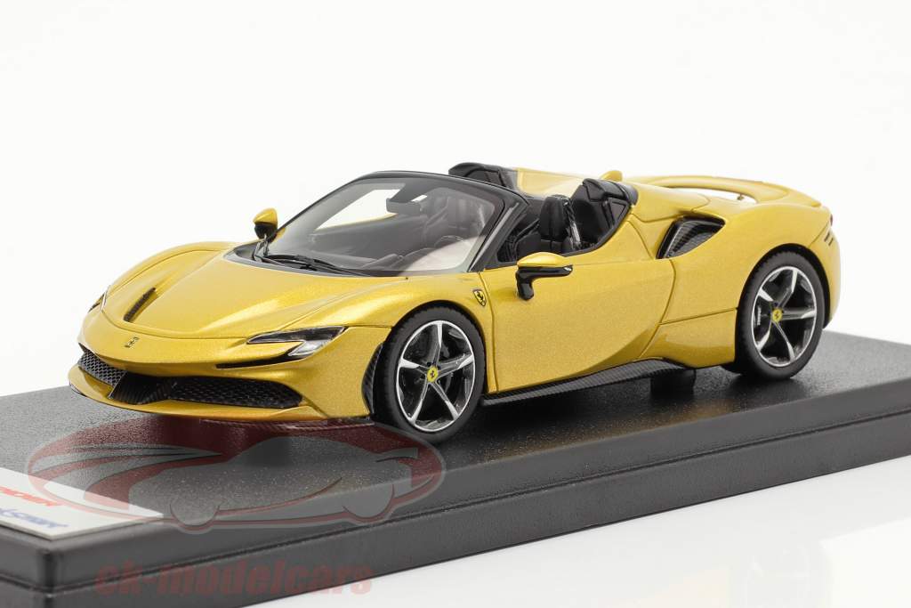 Ferrari SF90 Spider Год постройки 2021 Montecarlo желтый 1:43 LookSmart