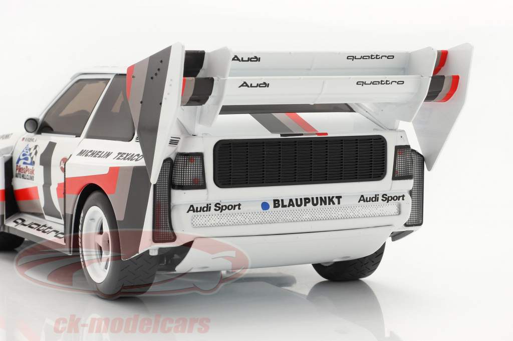 Audi Sport quattro S1 E2 #1 Vencedora Pikes Peak 1987 Walter Röhrl 1:18 CMR