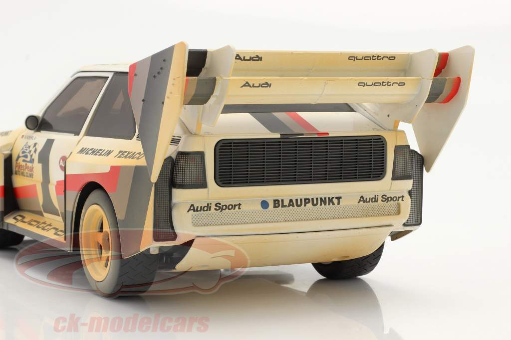 Audi Sport quattro S1 E2 #1 Gagnant Pikes Peak 1987 Röhrl Dirty Version 1:18 CMR