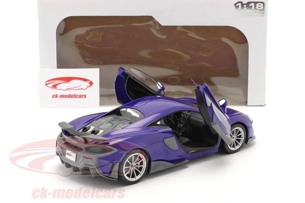 McLaren 600LT Coupe Año de construcción 2018 púrpura metálico 1:18 Solido
