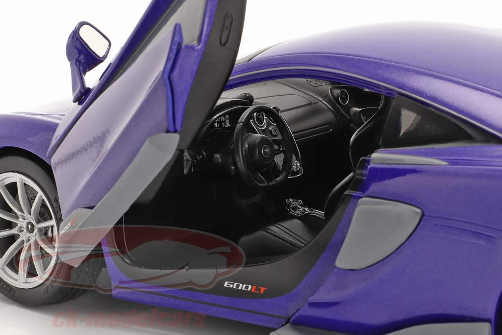 McLaren 600LT Coupe year 2018 purple metallic 1:18 Solido