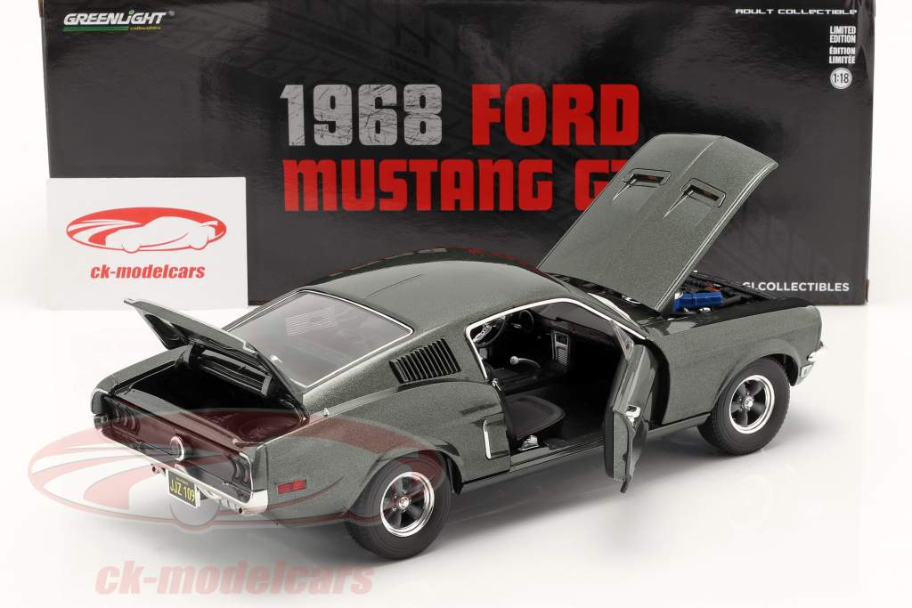 Ford Mustang GT Année de construction 1968 vert foncé métallique 1:18 Greenlight