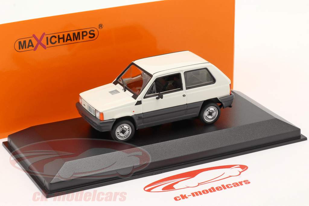Fiat Panda 建设年份 1980 奶油 白色的 / 灰色的 1:43 Minichamps