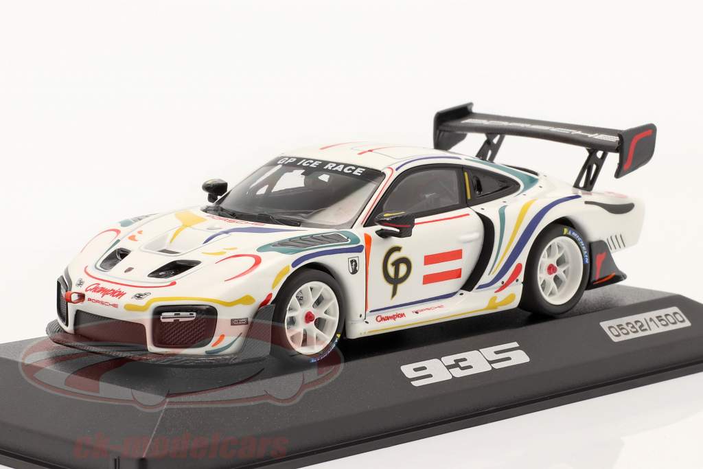 Porsche 935/19 на основании на GT2 RS Champion 1:43 Minichamps
