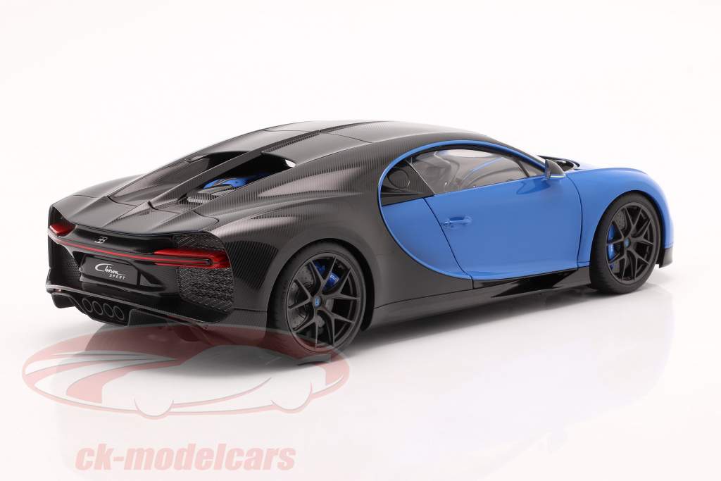 Bugatti Chiron Sport Baujahr 2019 french racing blau / carbon 1:18 AUTOart