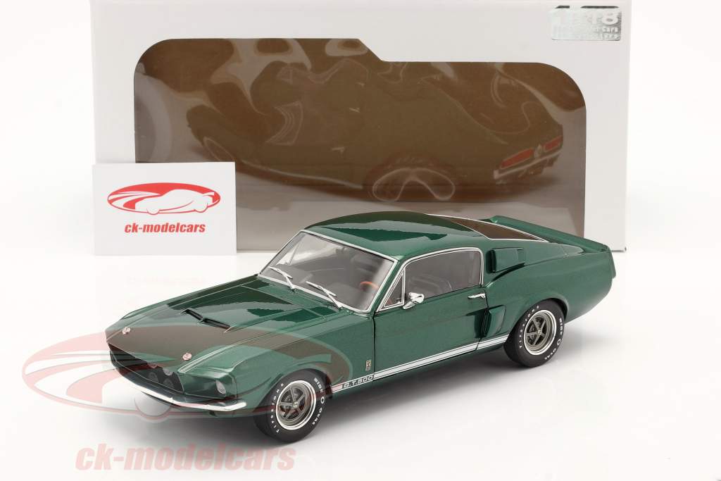 Shelby Mustang GT 500 Byggeår 1967 mørkegrøn 1:18 Solido