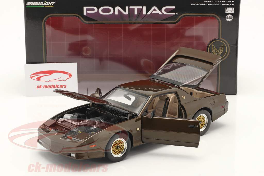 Pontiac Trans Am GTA 1987 Brun metallisk 1:18 Greenlight