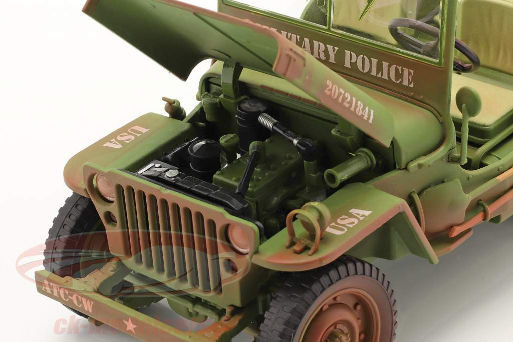 Jeep Willys military police Dirty version year 1944 green 1:18 American Diorama