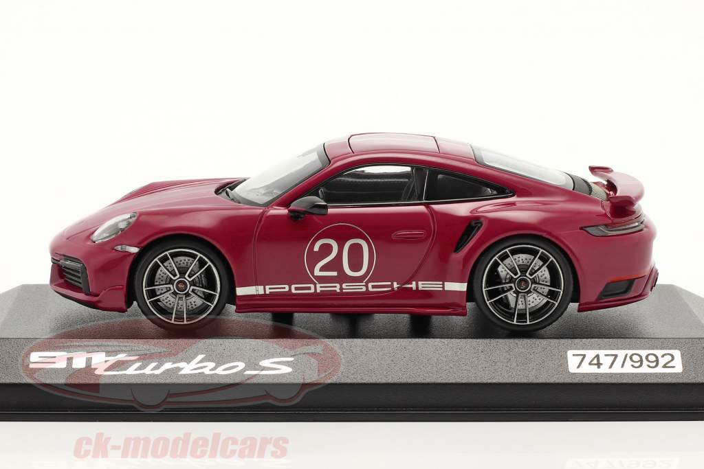 Porsche 911 Turbo S porcelana Vigésimo Aniversario Edición estrella rubí 1:43 Minichamps
