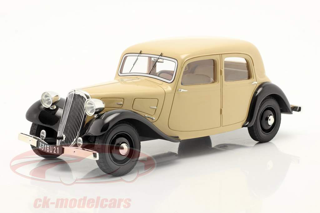 Citroen Traction Avant 7CV Année de construction 1935 beige / noir 1:18 Cult Scale