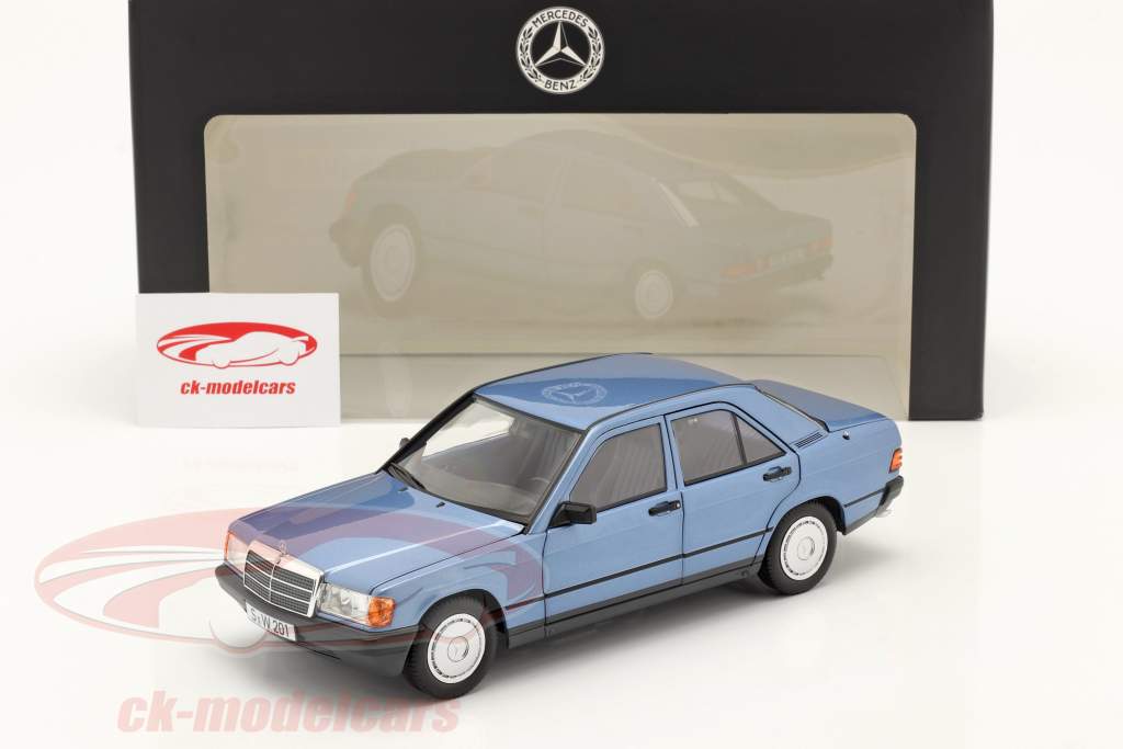 Mercedes-Benz 190E (W201) bouwjaar 1982-1988 diamant blauw 1:18 Norev