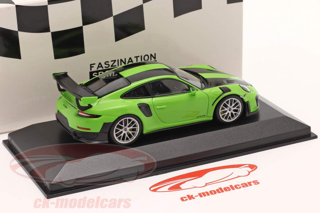Porsche 911 (991 II) GT2 RS Weissach Package 2018 signalgrün / silberne Felgen 1:43 Minichamps